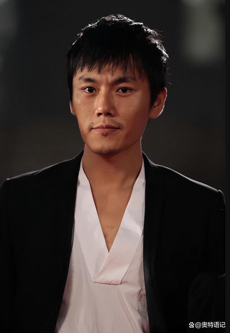 秦昊